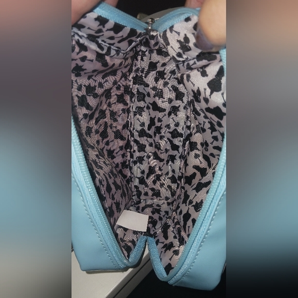 London Soho New York Disney Alice & Wonderland Makeup Bag & Wet n Wild Set of 3✨ - Picture 8 of 17